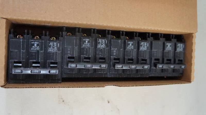 lot 263 image: Qty 4 NIB Siemens 50 Amp 3 Pole 240V Type QP Q350 I-T-E Circuit Breakers