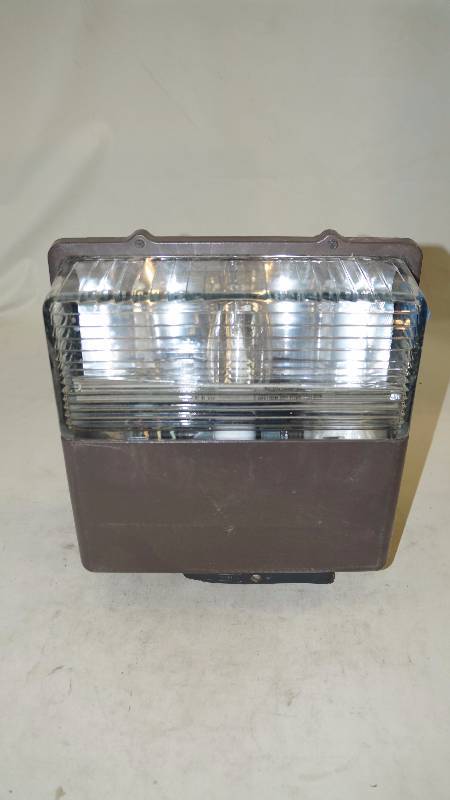 lot 349 image: Ruud LIghting Outdoor LIght