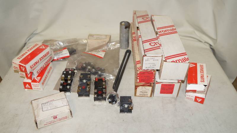 lot 378 image: Mixed Lot of Water Heater Parts