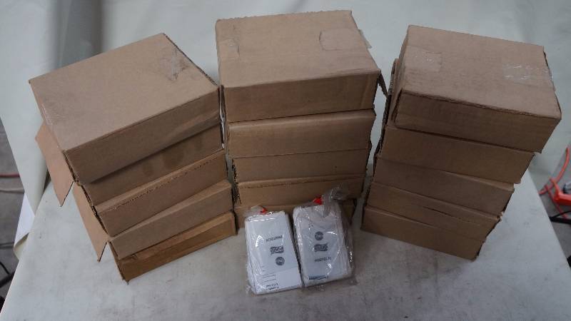 lot 391 image: Fan Controlers