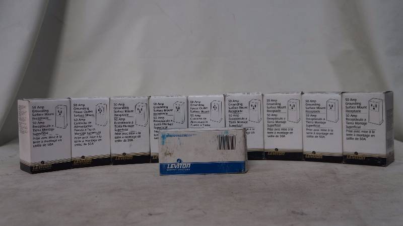 lot 398 image: Power Outlets
