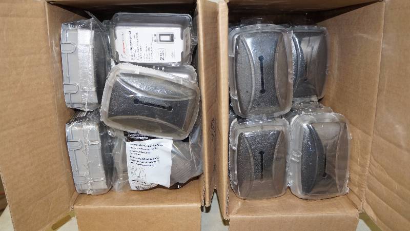 lot 419 image: Qty 2 NIB Intermatic Flexi-Guard 2 34 Weatherproof Receptacle Covers (20box)