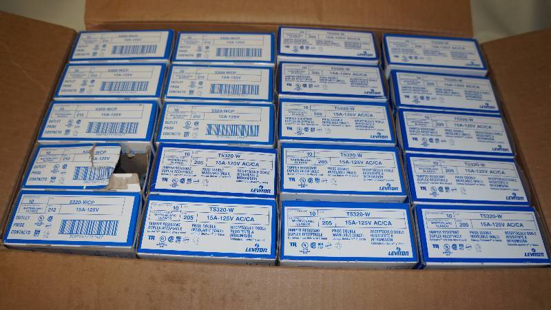 lot 437 image: Mixed Lot of NIB Leviton 15 Amp 125 Volt ACCA White Receptacles