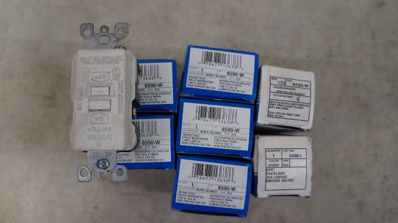 lot 455 image: Mixed Lot of NIB Leviton GFCIs