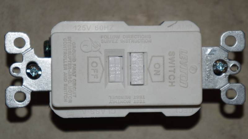 lot 457 image: Qty 10 NIB Leviton White GFCIs