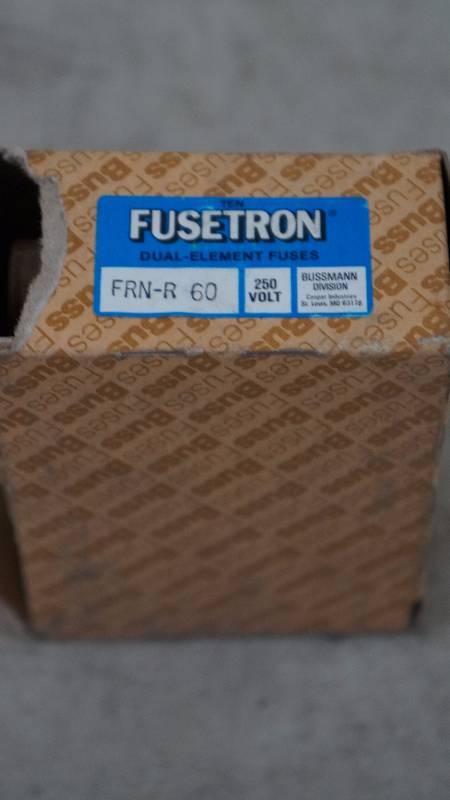 lot 517 image: Buss Fusetron Dual Element 60 Amp 250 Volt FRN-R 60 Fuse
