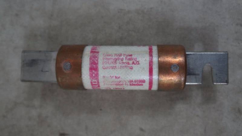 lot 504 image: Gould 200,000 Amps A.C. Time Delay Current Limiting Fuse