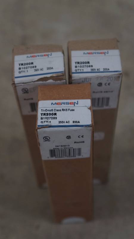 lot 527 image: Qty 3 NIB Mersen Tri-Onic 200 Amp 250V AC Class RK5 Fuse