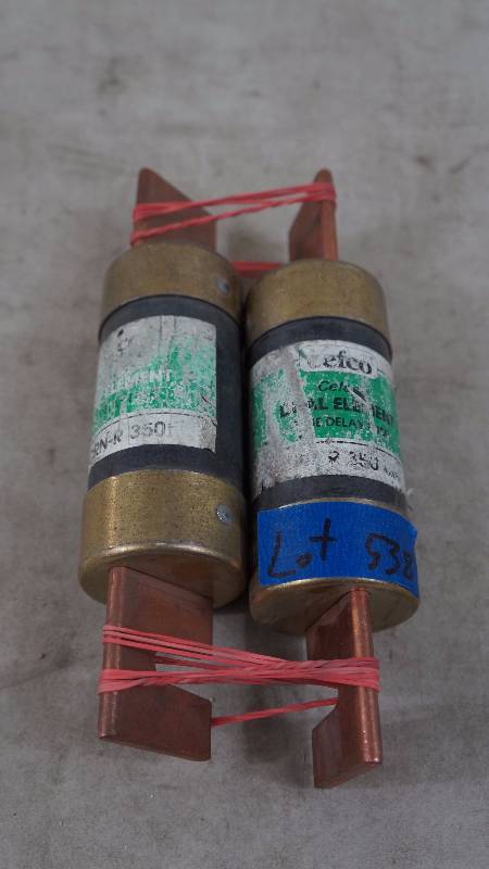 lot 538 image: Qty 2 Cefco 350 Amp Dual Element Time Delay Fuse CRN-R 350