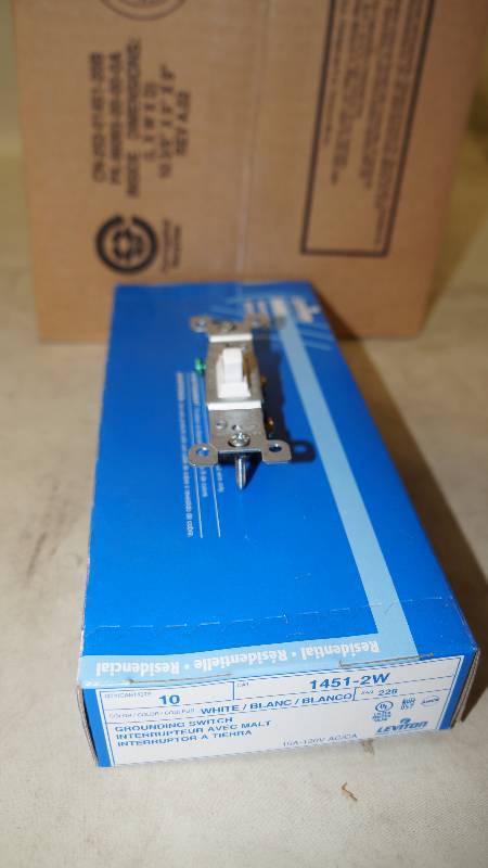 lot 371 image: Qty 100 NIB Sealed Leviton 15A-120V 228-1451-2W Grounding Switch Interrupters