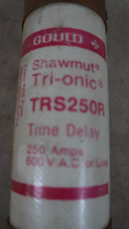 lot 540 image: Gould Shawmut Tri-onic TRS250R Time Delay 250 Amps 600 VAC or Less Fuse