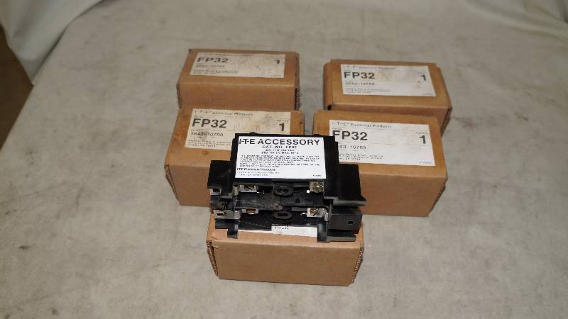 lot 545 image: Qty 5 NIB Siemens 30 Amp 1 PH 240 VAC Std. HP 1.5, Max HP 3 I-T-E Accessory
