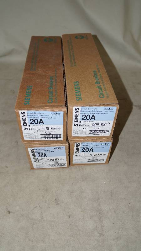 lot 584 image: Qty 48 NIB Siemens 20 Amp 1-Pole Q120 Circuit Breakers