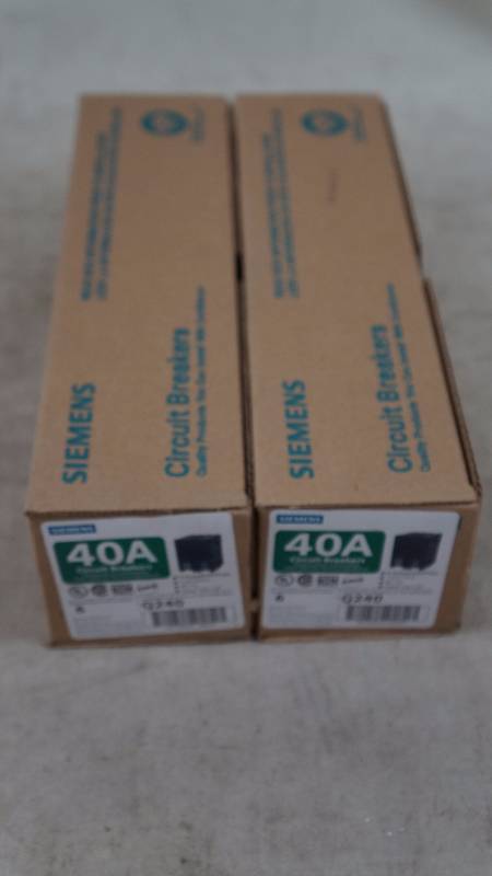 lot 665 image: Qty 12 NIB Siemens 40 Amp 2-Pole Q240 Circuit Breakers