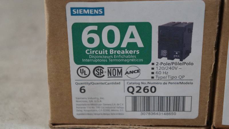 lot 689 image: Qty 12 NIB Siemens 60 Amp 2-Pole Q260 Circuit Breakers