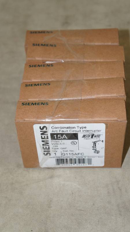 lot 602 image: Qty 5 NIB Siemens 15 Amp 1-Pole 120 Volts AC Combination Type Arc Fault Circuit Interrupter