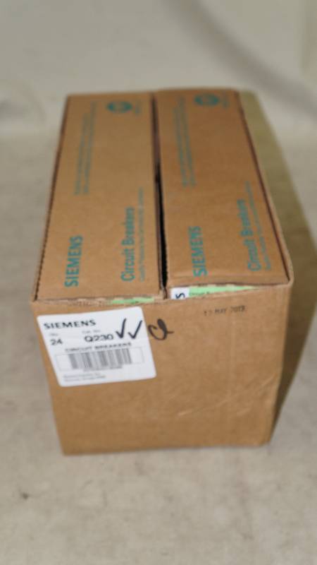 lot 626 image: Qty 24 NIB Siemens 30 Amp 2-Pole Q230 Circuit Breakers
