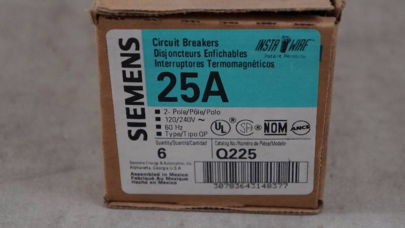 lot 658 image: Qty 6 NIB Siemens 25 Amp 2-Pole Q225 Circuit Breakers