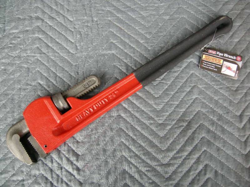 King 24 Pipe Wrench