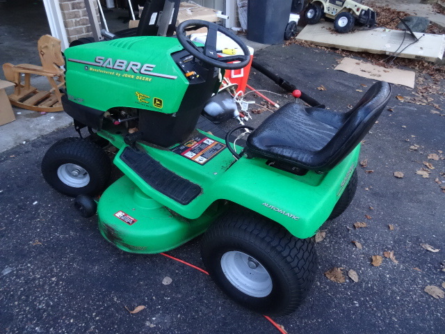 lot 1 image: john deere sabre tractor