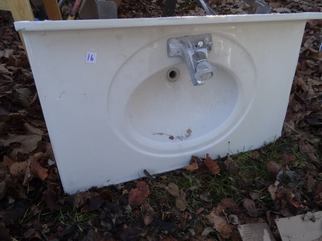 lot 16 image: bathroom vanity sink