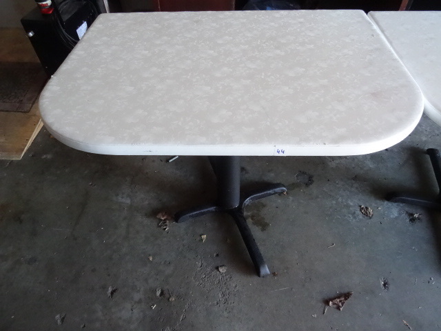 lot 42 image: table metal frame soft top