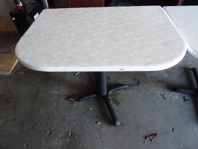 lot 43 image: table metal frame soft top