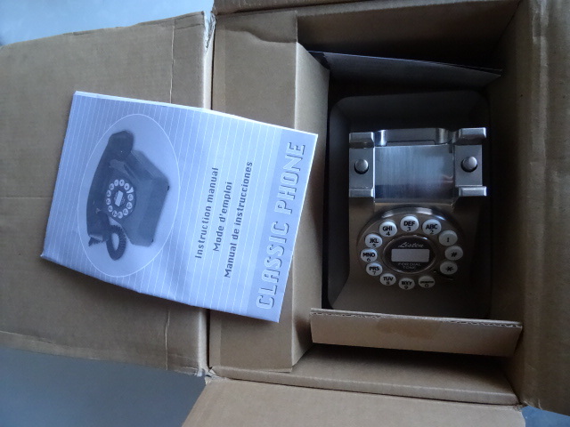 lot 94 image: classic phone push button