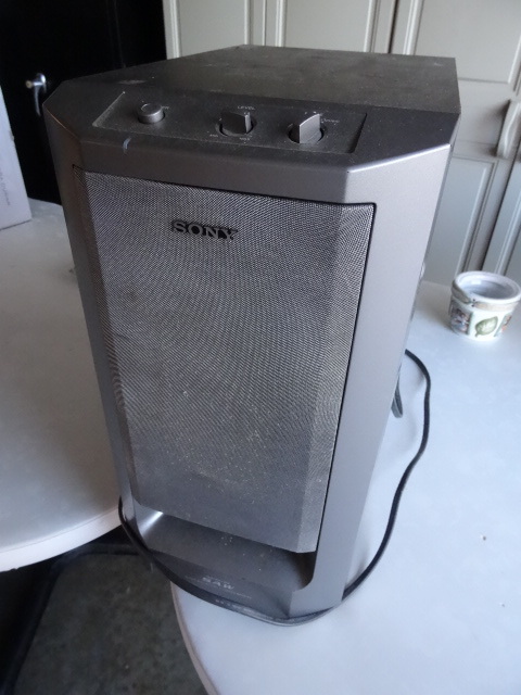 lot 95 image: sony powered subwoofer sa-w17 4 sony surround speakers