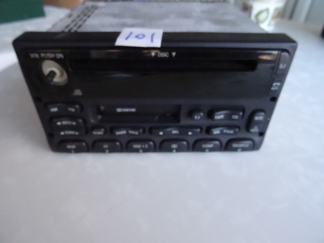 lot 101 image: ford amfm stereo cd cassette player