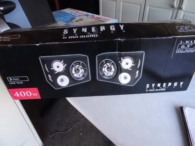 lot 142 image: synergy series 3 way full range speaker system