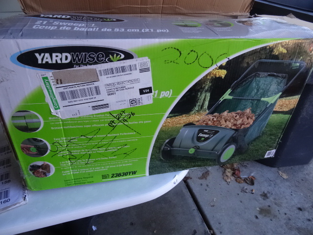 lot 153 image: yardwise 21 sweep it lawn sweeper