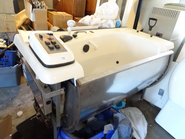 lot 175 image: master care entry bath model mb68 115 volt