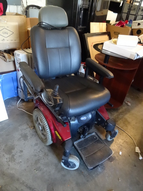 lot 176 image: pronto surestep m91 power wheel chair works great needs battery