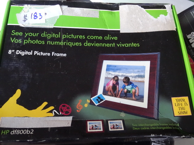 lot 183 image: hp 8 inch digital picture frame