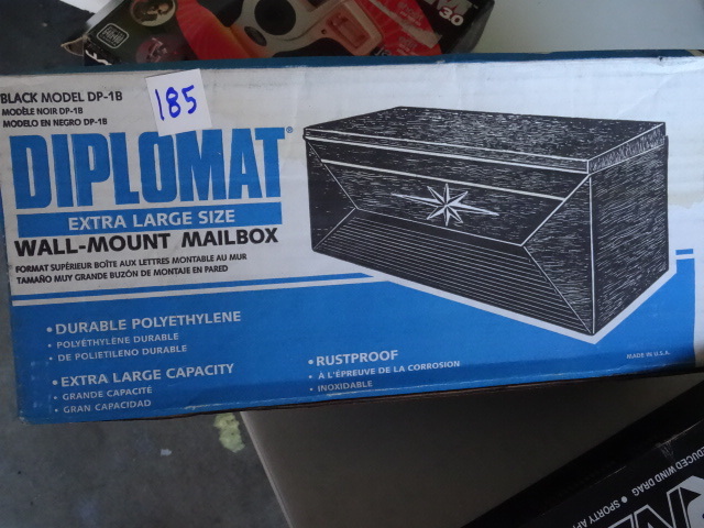 lot 185 image: diplomat wall mmount mailbox