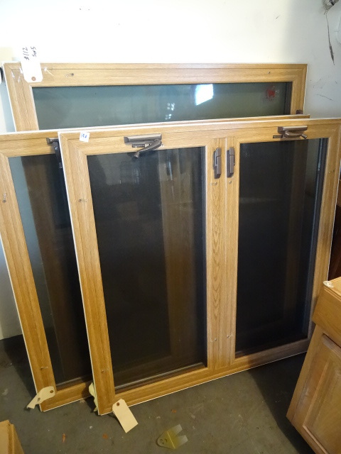 lot 190 image: 3 crank out windows