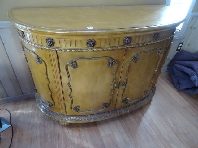 lot 198 image: deco tutor cabinet