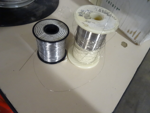 lot 230 image: 1 Lv. Of Medical Soldering Wire