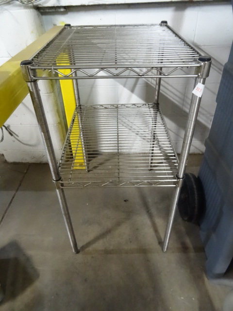 lot 225 image: 24 X 18 X 35 Wire Shelf
