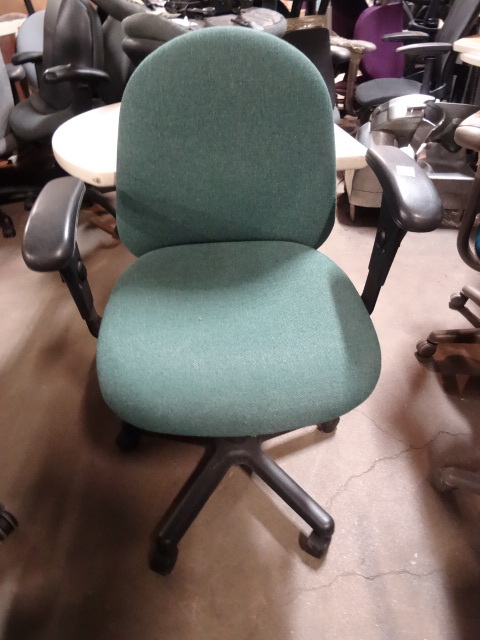 lot 219 image: Office Chair on Wheels
