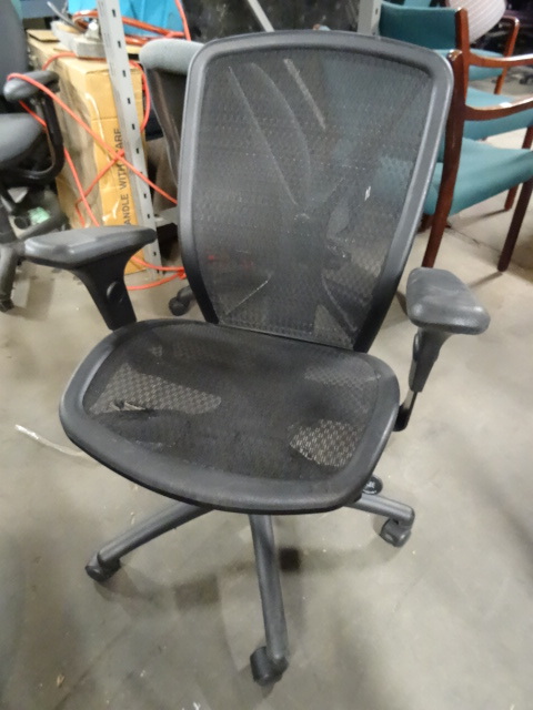 lot 162 image: Office Chair on Wheels