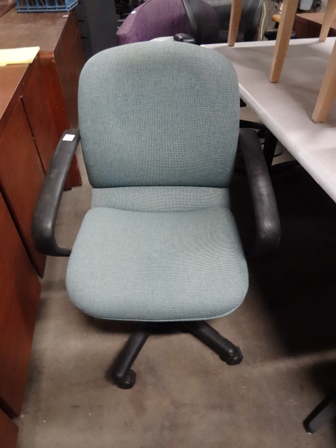 lot 116 image: Office Chair on Wheels