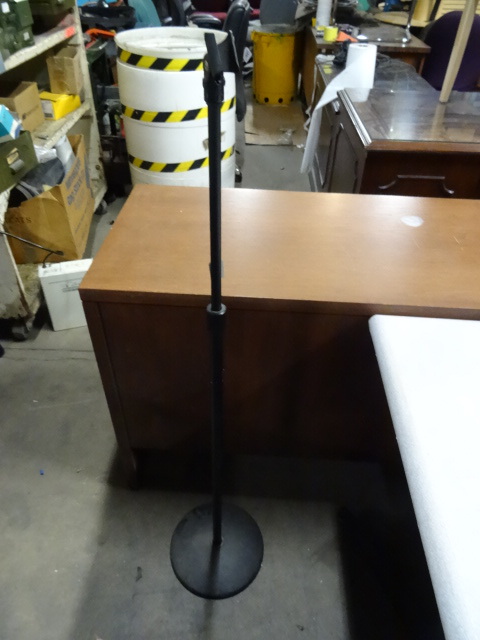 lot 111 image: Altas Sound Adjustable Microphone