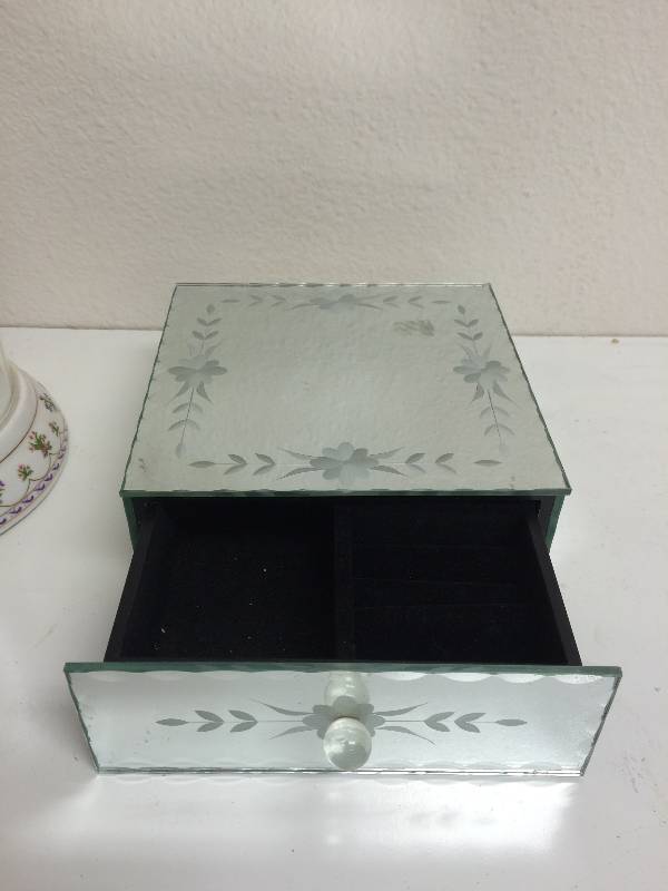 Timex Anniversary Clock, Mirrored Jewelry Box
