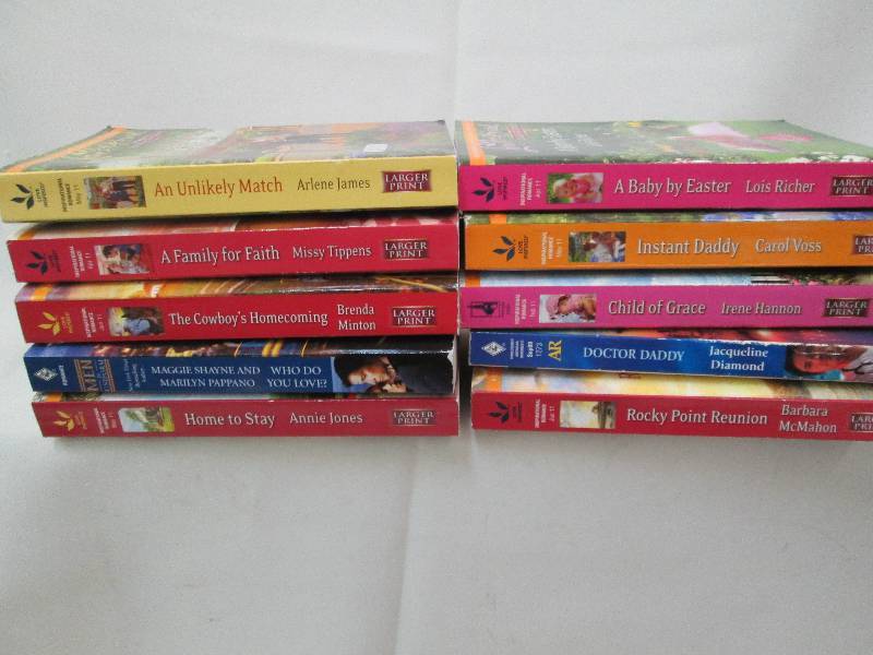 lot 59 image: Lot of 10 Romance novel paperback b...