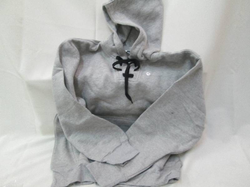 lot 73 image: Lot of 4 new extra small grey hoode...