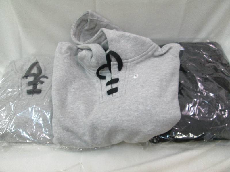 lot 91 image: Lot of 3 new hooded sweatshirts wit...