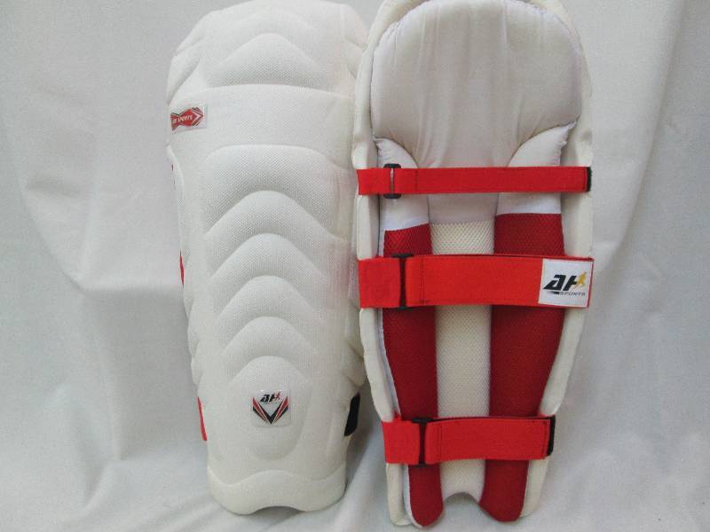 lot 93 image: Brand new cricket batting pads 1 pr...