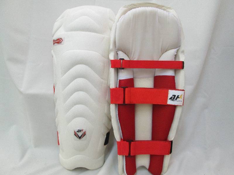 lot 104 image: Brand new cricket batting pads 1 pr...